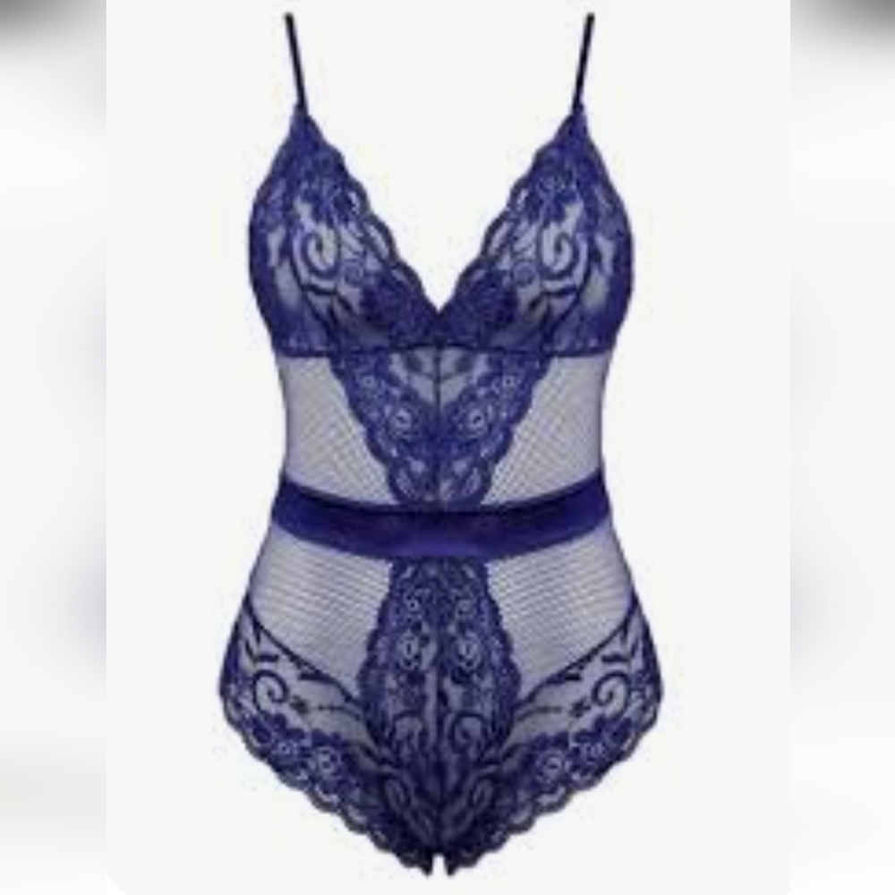 Elegant Lace Bodysuit Sleepwear Lingerie in Blue.  Size XXXL.